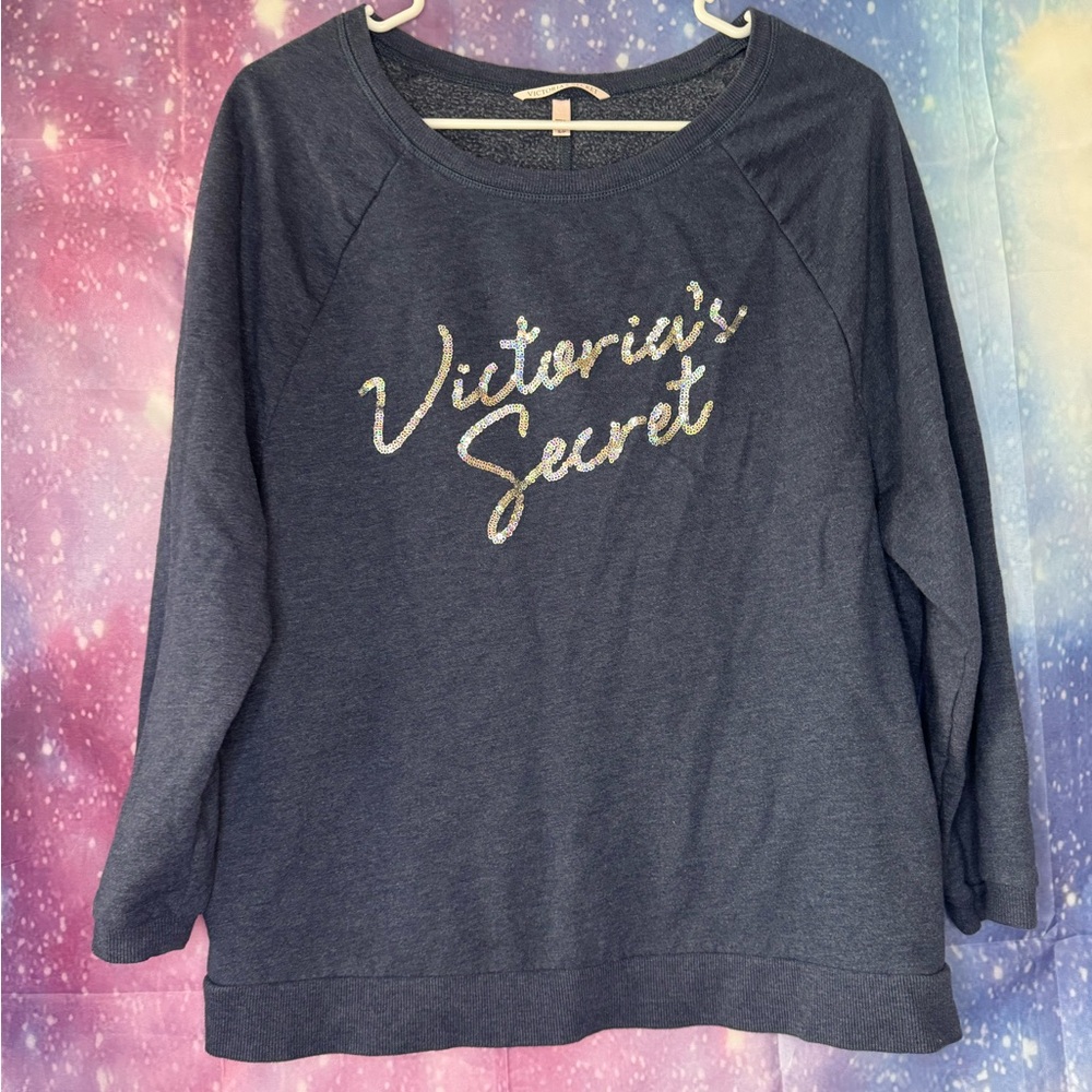 Victoria’s Secret long sleeve shirt 🛍